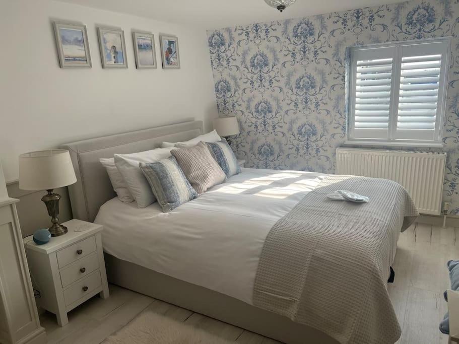 Once Upon A Tide Apartment Herne Bay Bagian luar foto
