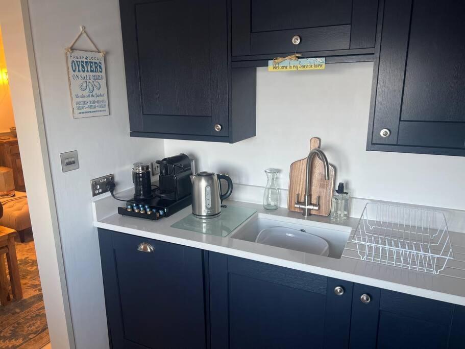 Once Upon A Tide Apartment Herne Bay Bagian luar foto