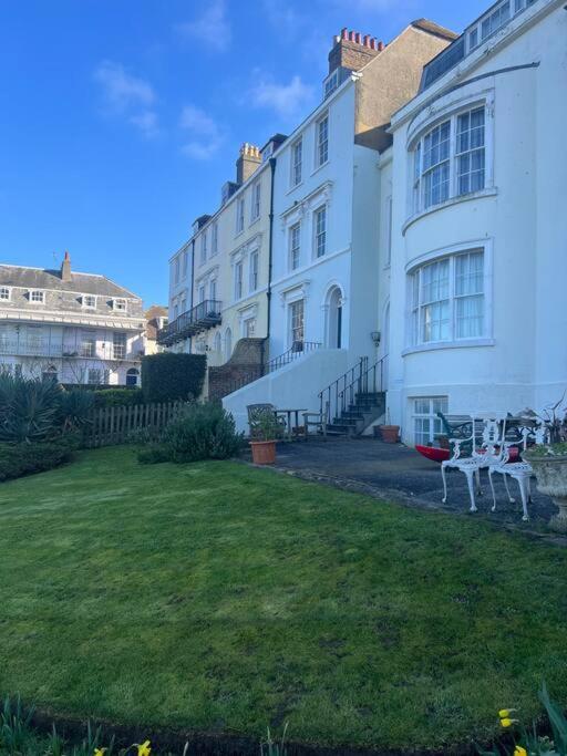 Once Upon A Tide Apartment Herne Bay Bagian luar foto