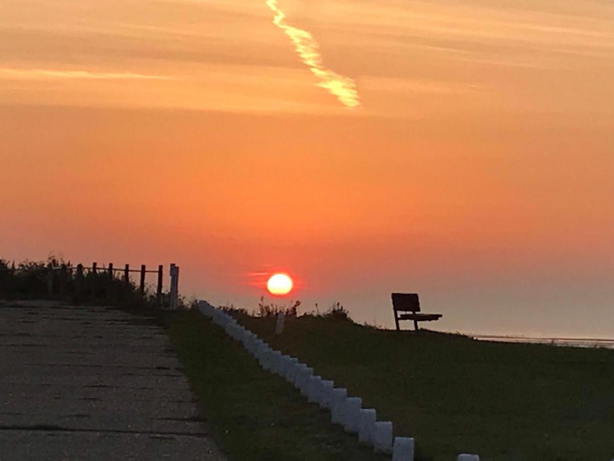 Once Upon A Tide Apartment Herne Bay Bagian luar foto